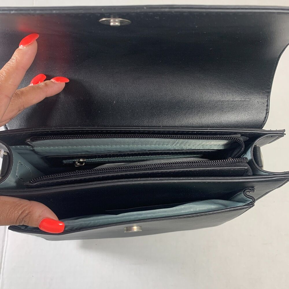 NWT Pixie Mood Zoe Crossbody Bag Black Vegan Leather Purse Spring Causebox 2020 - Picture 8 of 11